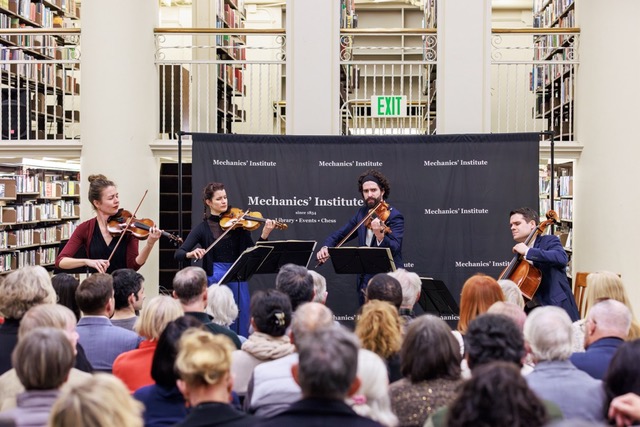 Aris Quartet on stage